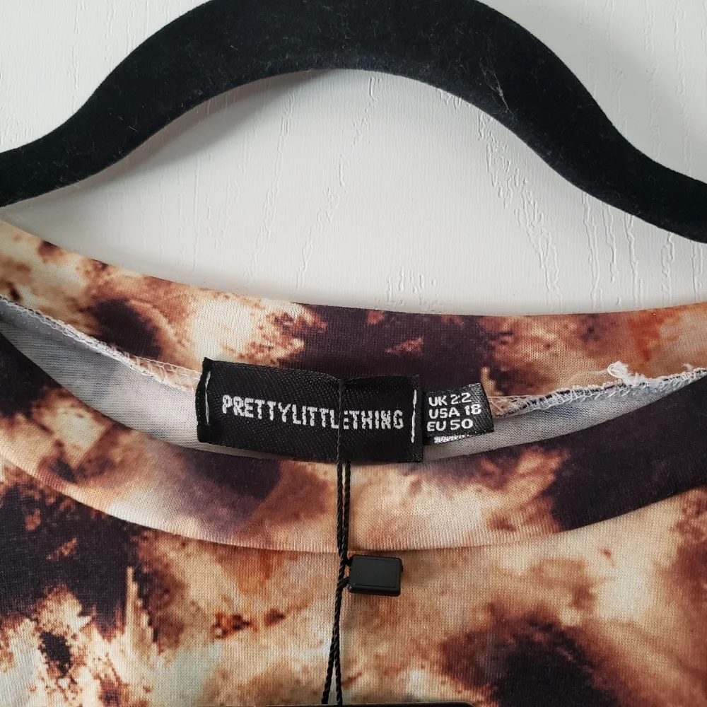 Nwt, PrettyLittleThing, Plus, Cream, Tie Dye, Round Neck Top. Size 18. - Picture 3 of 7